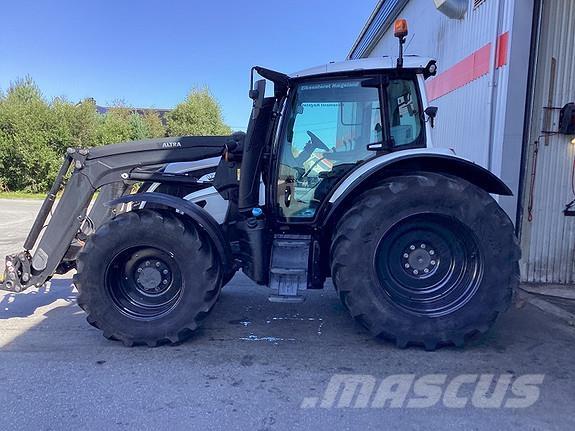 Valtra N 114E Трактори