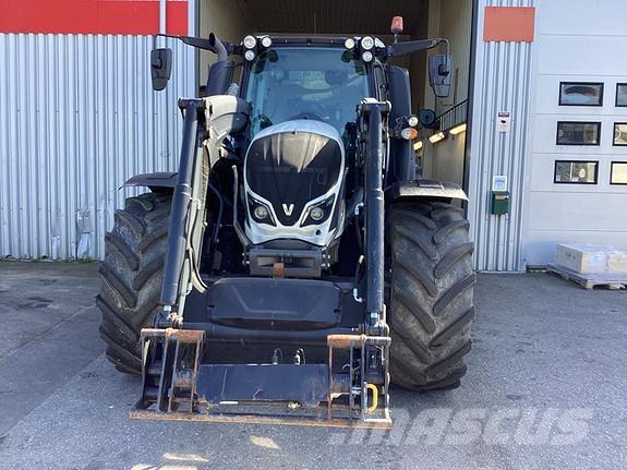 Valtra N 114E Трактори