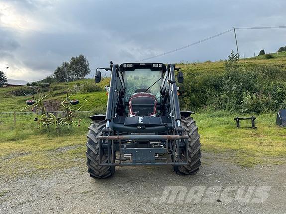 Valtra N113H3 Трактори