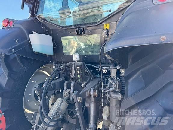 Valtra N123 Трактори