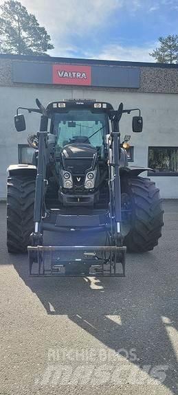 Valtra N163 Трактори
