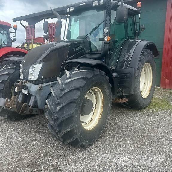 Valtra N163 Direct Трактори