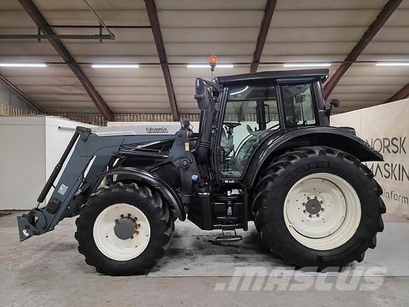 Valtra N163 Direct Трактори