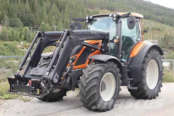 Valtra N174 D Трактори