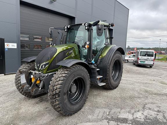 Valtra N175D Трактори
