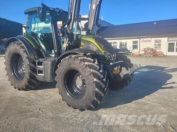 Valtra N175D Трактори