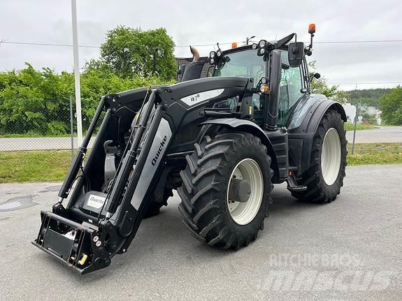 Valtra T234 Трактори