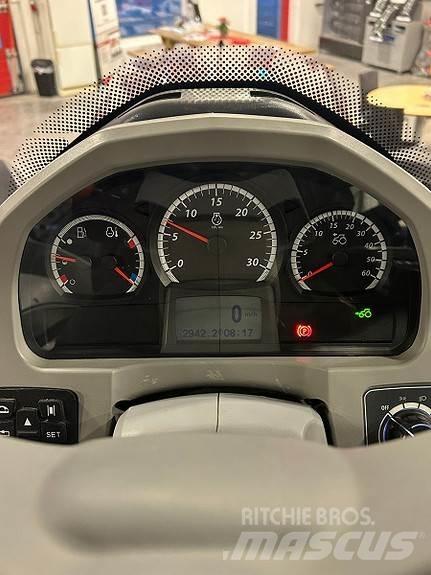 Valtra T234 Трактори