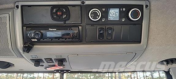 Valtra T234 Трактори