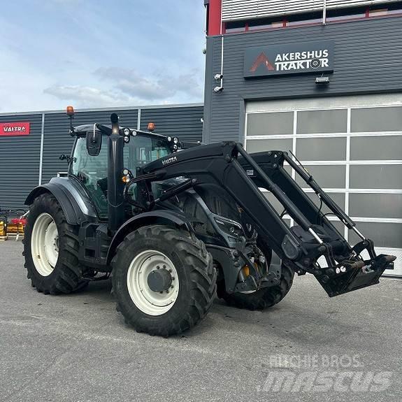 Valtra T234 Direct Трактори