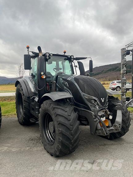 Valtra T234D Трактори