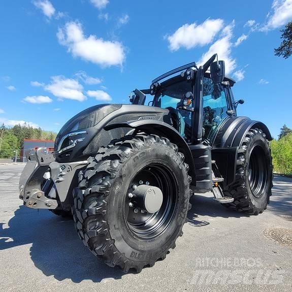 Valtra T235 Direct Трактори