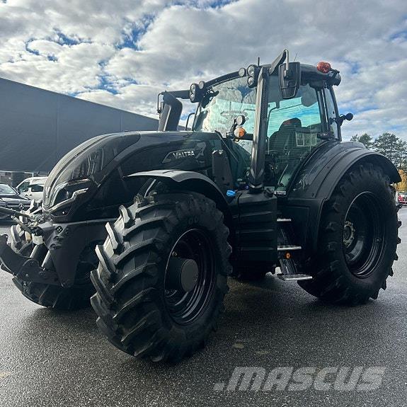 Valtra T235 Direct Трактори