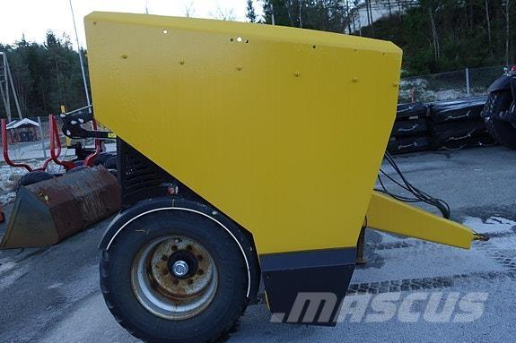 Vama 5 kubikk Інше дорожнє і снігозбиральне обладнання