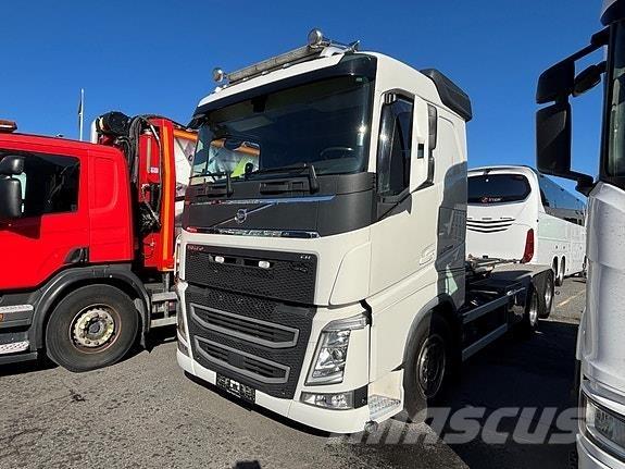 Volvo  Контейнеровози
