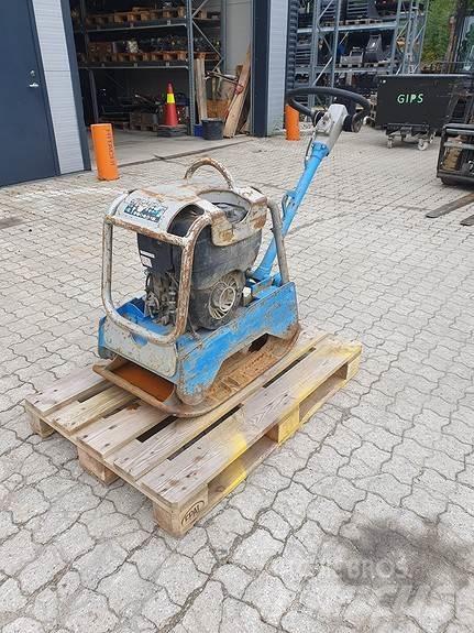 Weber CR 4 E Асфальтовкладачі