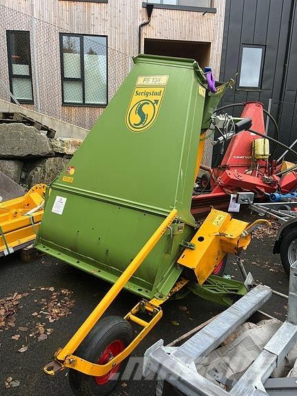   Інше обладнання для фуражних комбайнів