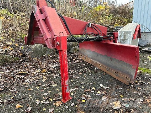   Інше дорожнє і снігозбиральне обладнання