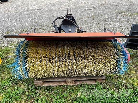   Інше дорожнє і снігозбиральне обладнання