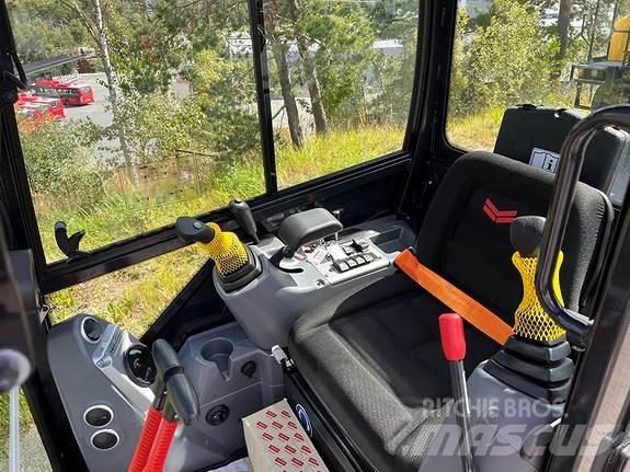 Yanmar SV15VT Міні-екскаватори < 7т
