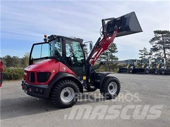 Yanmar V7 Фронтальні навантажувачі