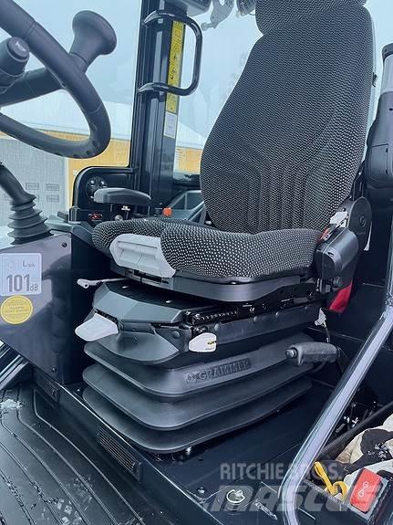 Yanmar V7 Фронтальні навантажувачі