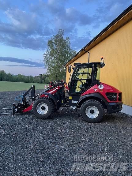 Yanmar V7 Фронтальні навантажувачі