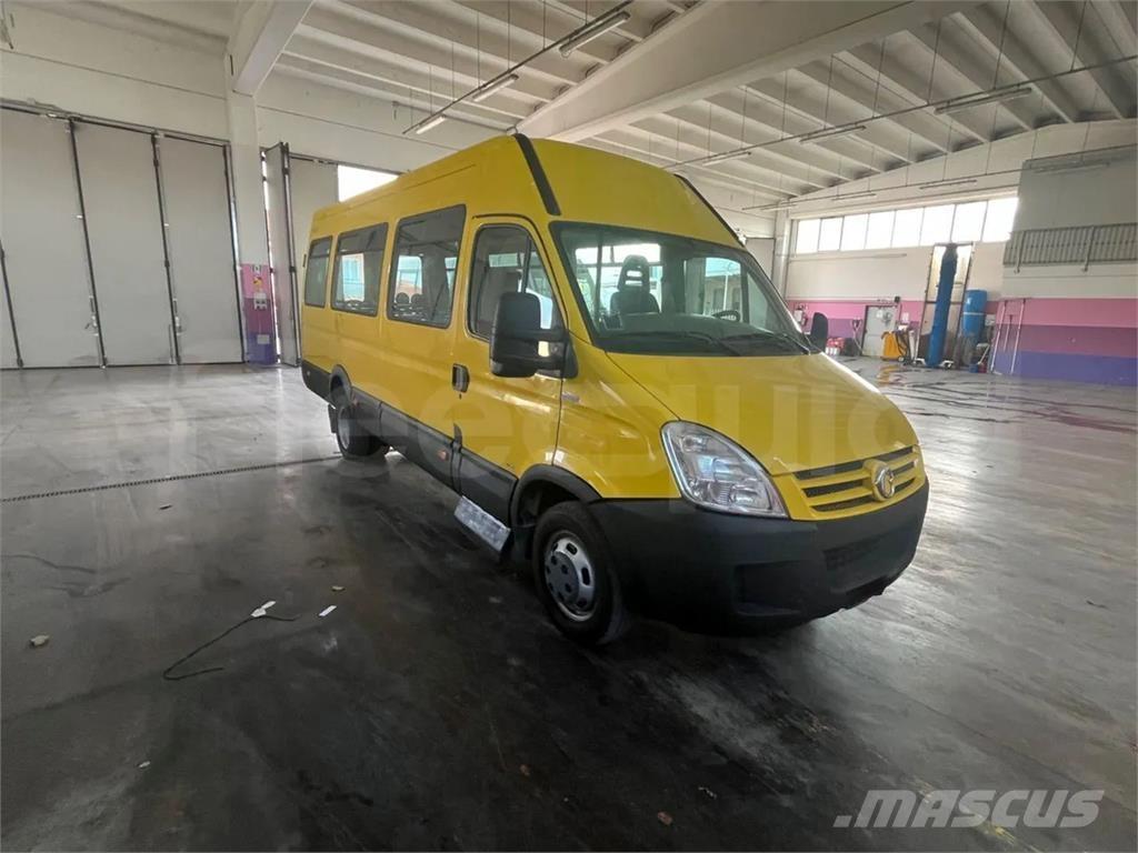 Iveco A50 Шкільні автобуси