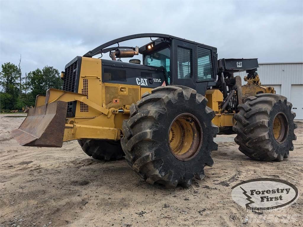 CAT 525C Трельовочні трактора