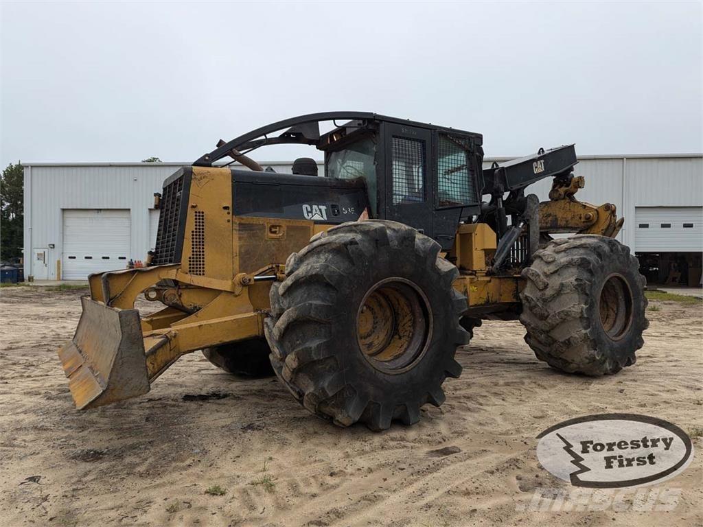 CAT 535C Трельовочні трактора