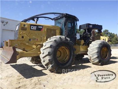 CAT 535D Трельовочні трактора