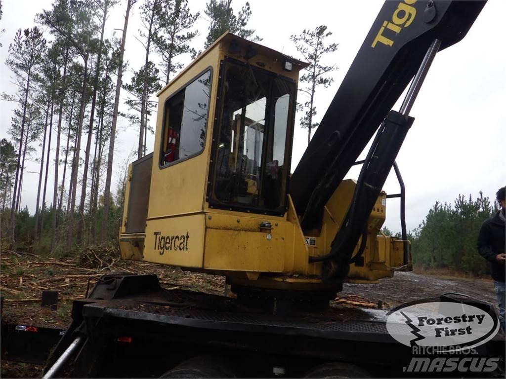 Tigercat 234B Лісонавантажувачі
