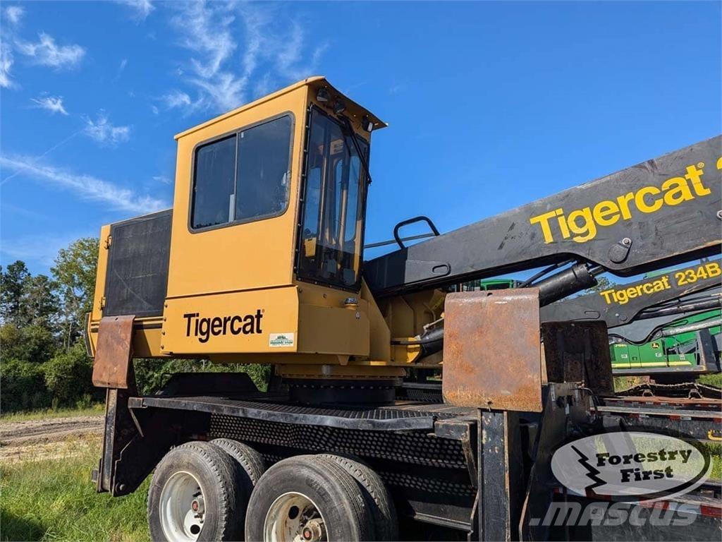 Tigercat 234B Лісонавантажувачі