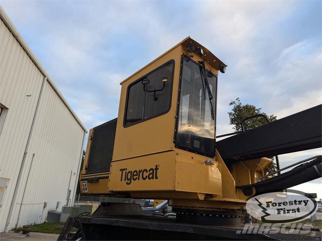 Tigercat 234B Лісонавантажувачі