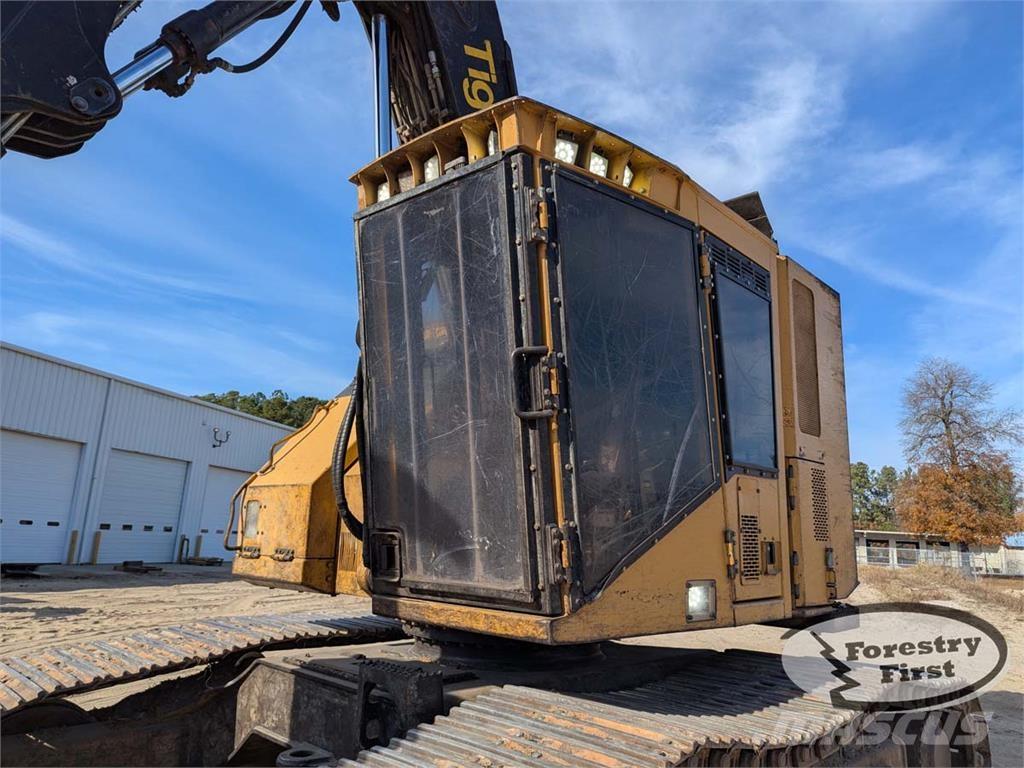 Tigercat 822D Валочно-пакетувальні машини