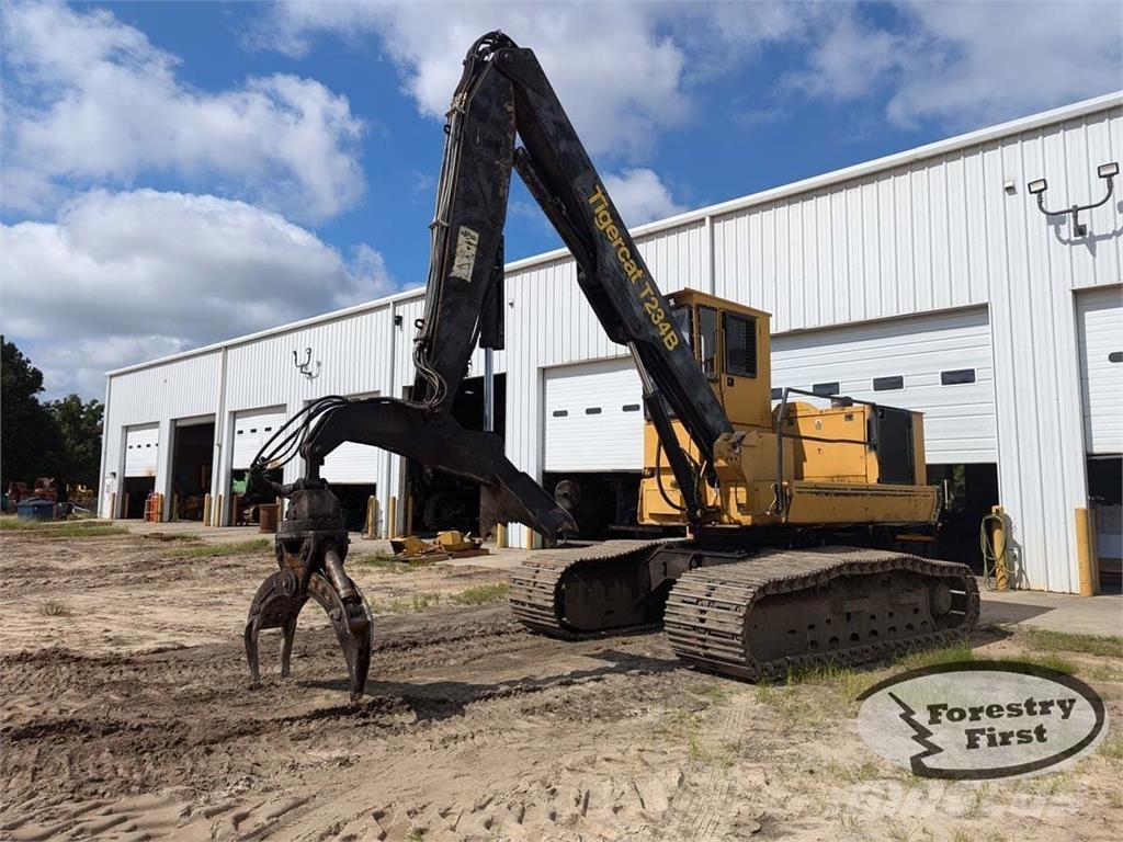 Tigercat T234B Лісонавантажувачі