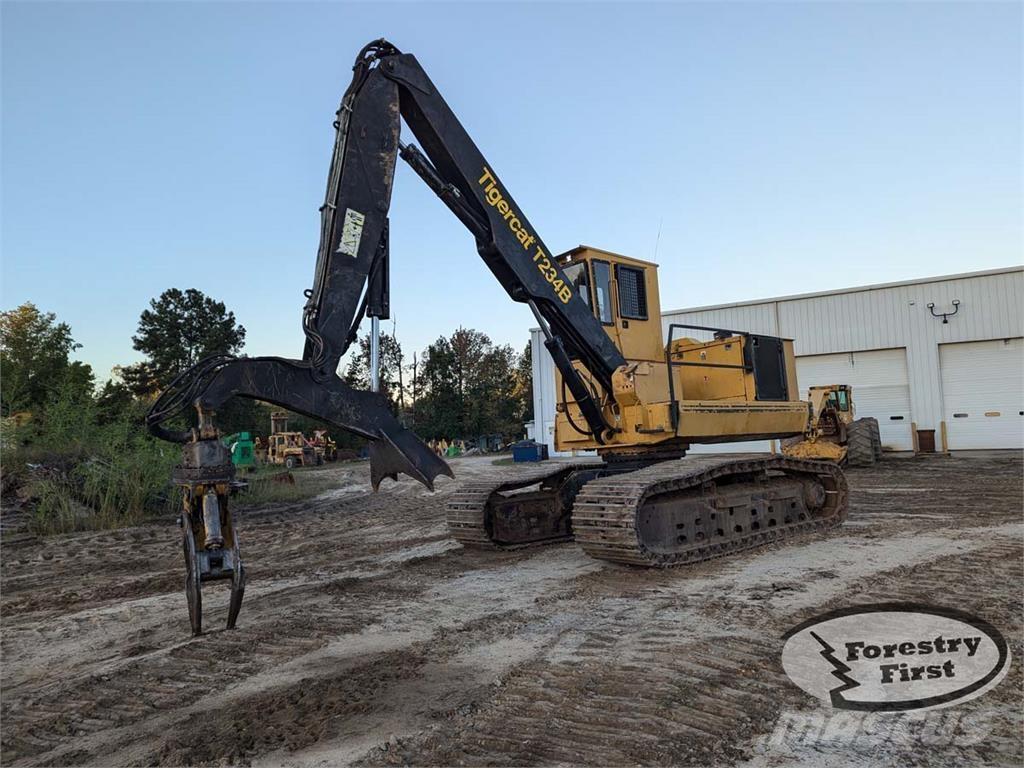 Tigercat T234B Лісонавантажувачі