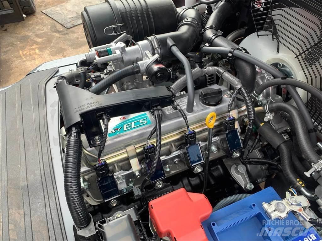 Toyota 02-8FGF30 Газові навантажувачі