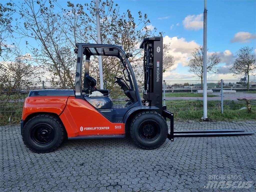 Toyota 8FD70F Дизельні навантажувачі