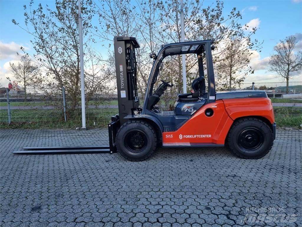 Toyota 8FD70F Дизельні навантажувачі