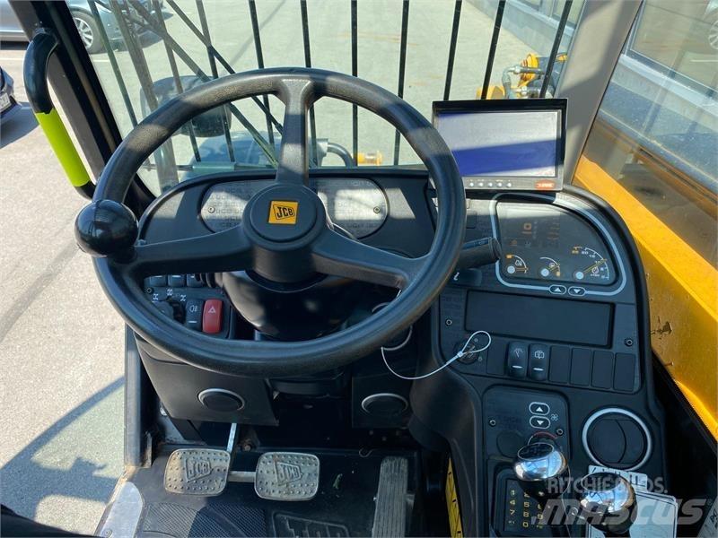 JCB 535-95 Телескопічні навантажувачі