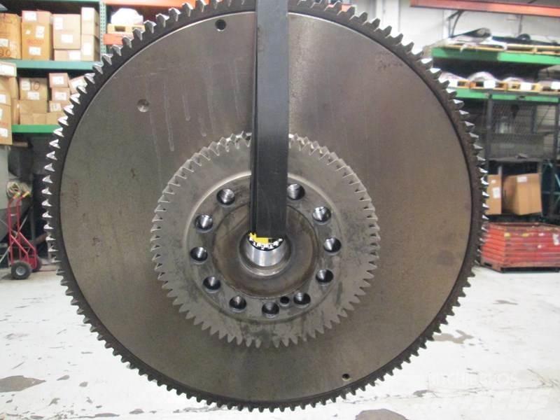 CAT 3406E Шини