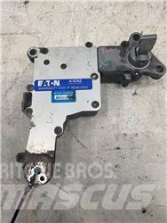 Eaton  Коробки передач