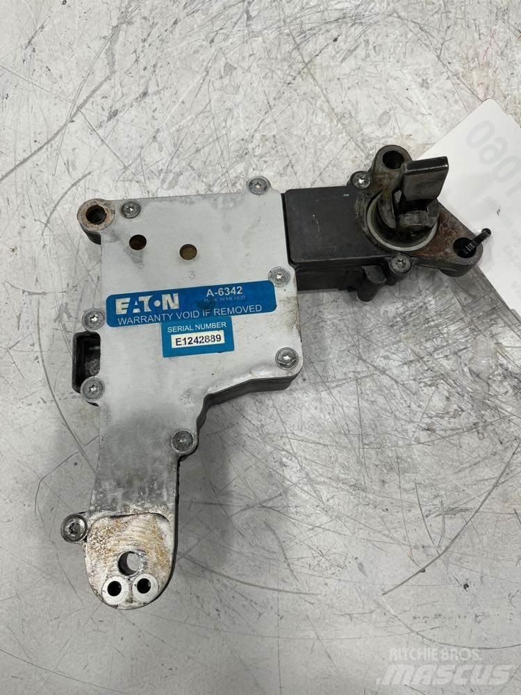 Eaton  Коробки передач