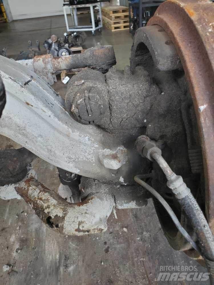 Eaton 20F4 Осі