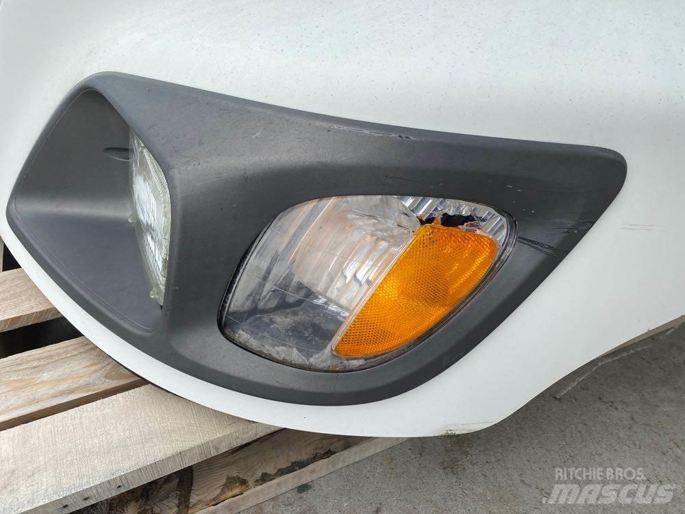 Hino 238 Кабіни