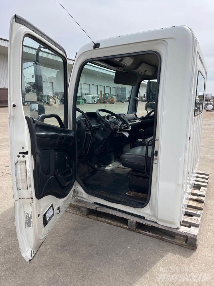 Hino 268 Кабіни