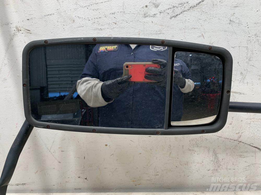 Isuzu NPR Транспорт - Інші