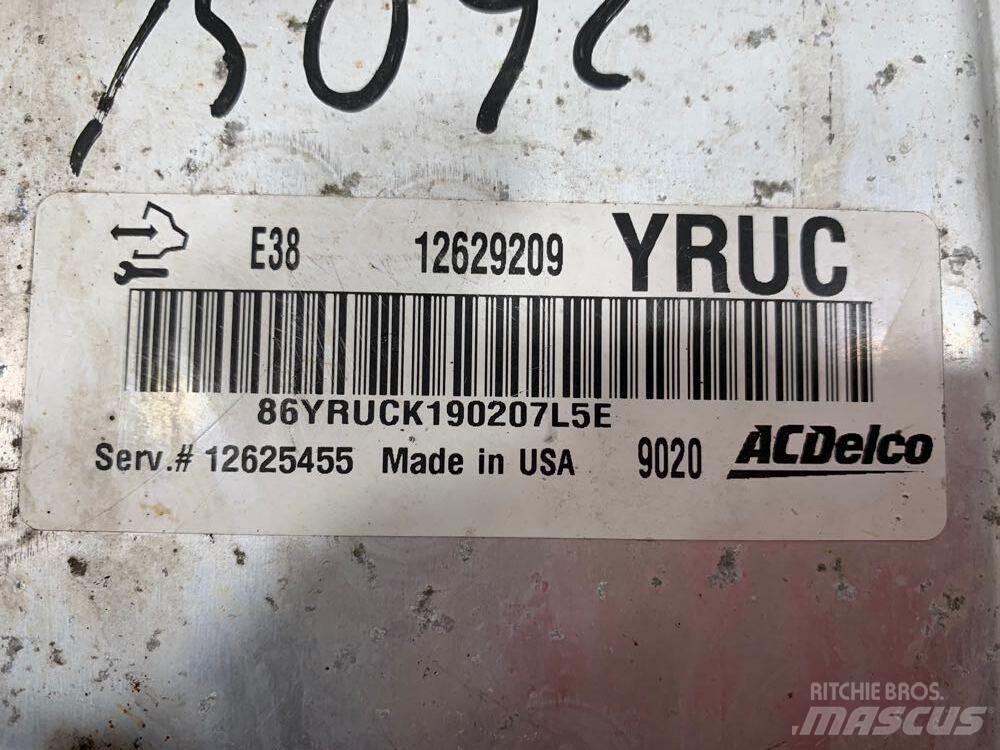 Isuzu NPR Кабіни