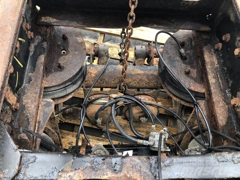  Lift Axle Осі